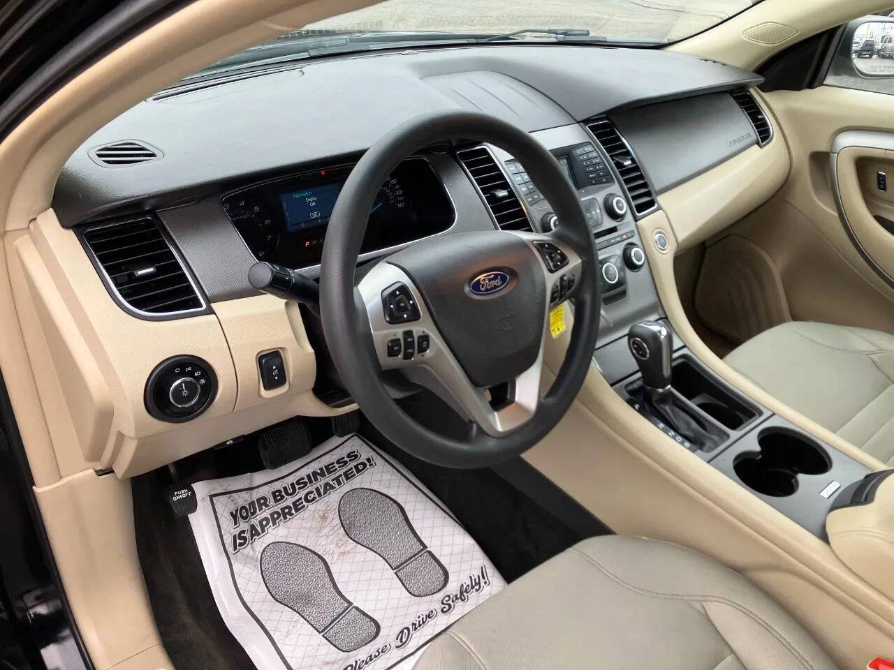 Black 2018 Ford Taurus SE SE 4dr Sedan 22
