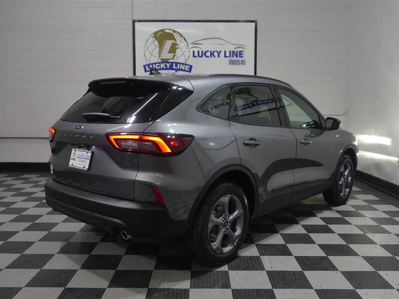 2025 Ford Escape ST-Line Select