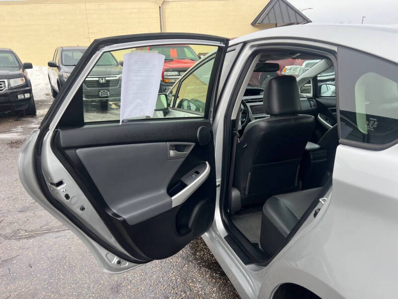 2013 Toyota Prius Plug-in Hybrid Advanced