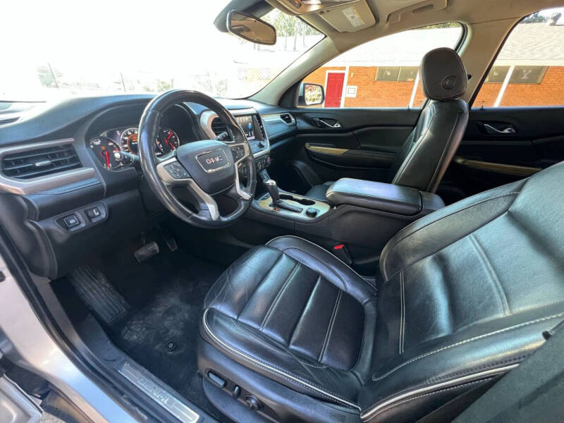 2017 GMC Acadia Denali