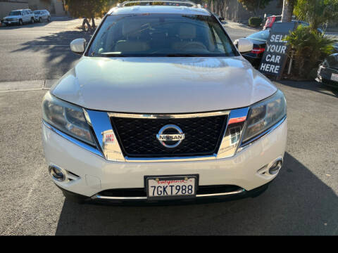 2014 Nissan Pathfinder for sale at TRAX AUTO WHOLESALE in San Mateo CA
