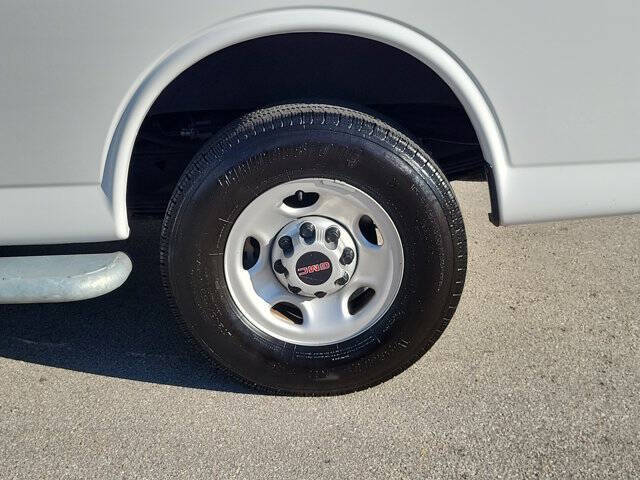 2024 GMC Savana 2500