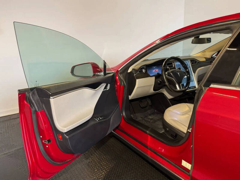 2014 Tesla Model S
