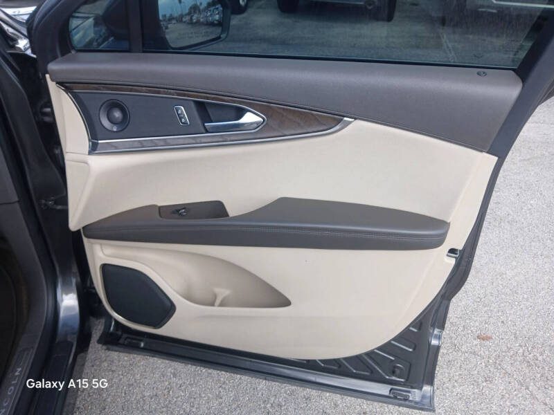2019 Lincoln Nautilus Reserve