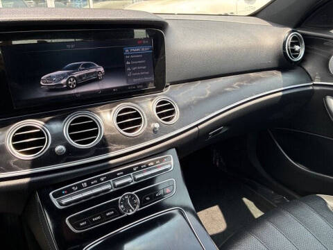 2017 Mercedes-Benz E-Class E 300 4MATIC