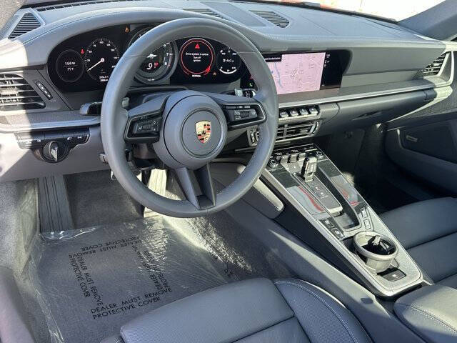 2024 Porsche 911 Carrera 4