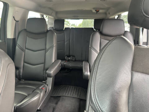 2018 Cadillac Escalade ESV Luxury