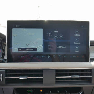 2023 Lincoln Corsair Standard