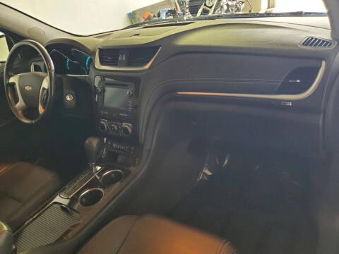 2017 Chevrolet Traverse LT