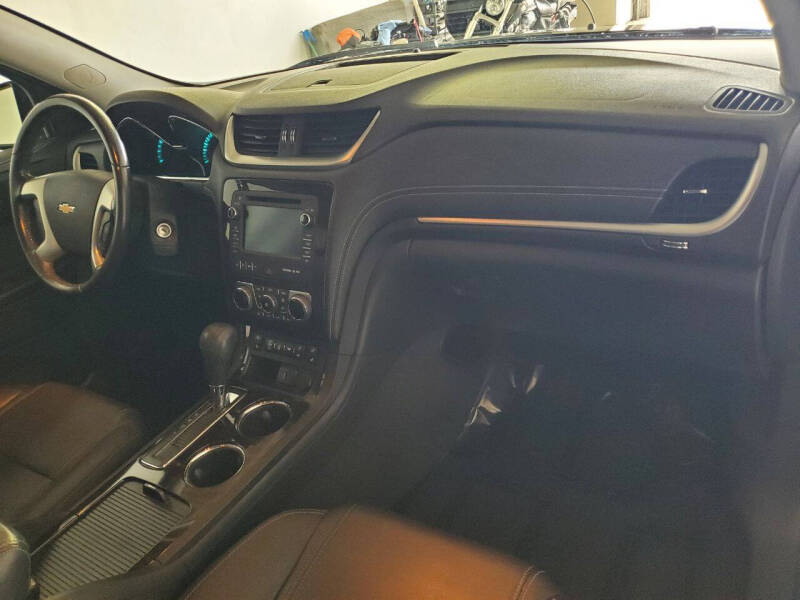 2017 Chevrolet Traverse LT