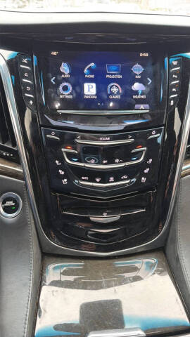 2016 Cadillac Escalade Platinum
