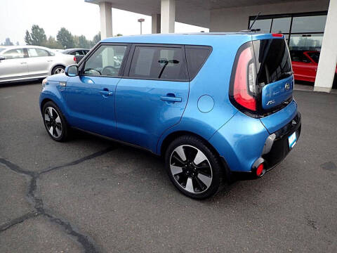 2016 Kia Soul +