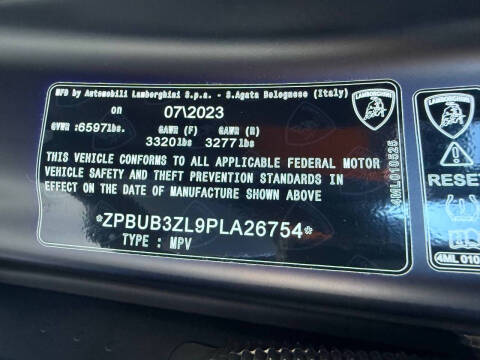 2023 Lamborghini Urus S