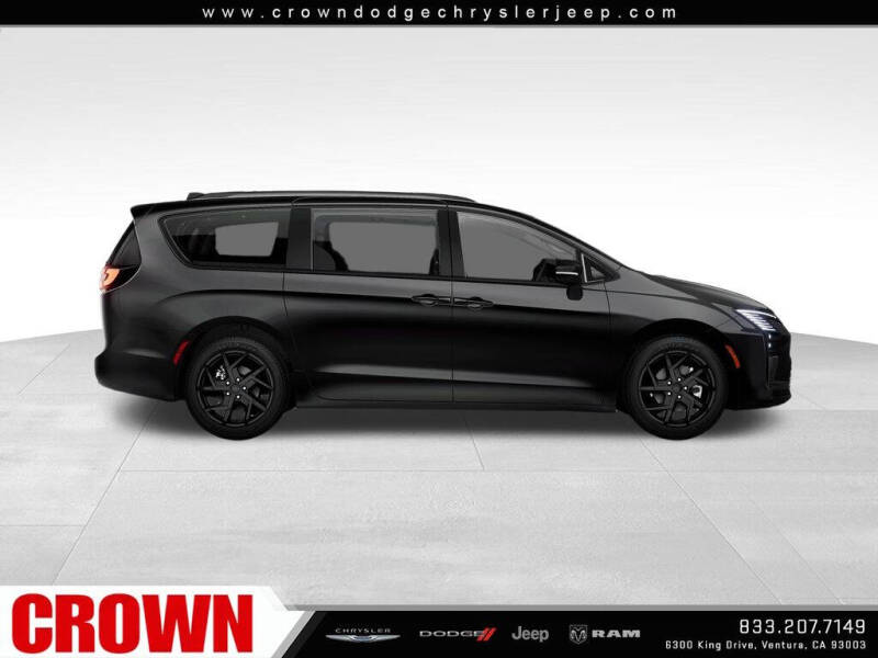 2027 Chrysler Pacifica Limited