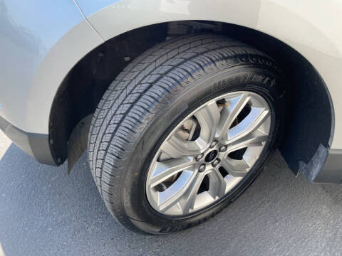 2023 Ford Edge Titanium