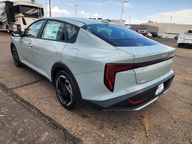 2026 Kia K4 EX