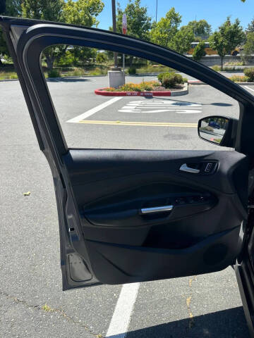 2013 Ford C-MAX Hybrid SE