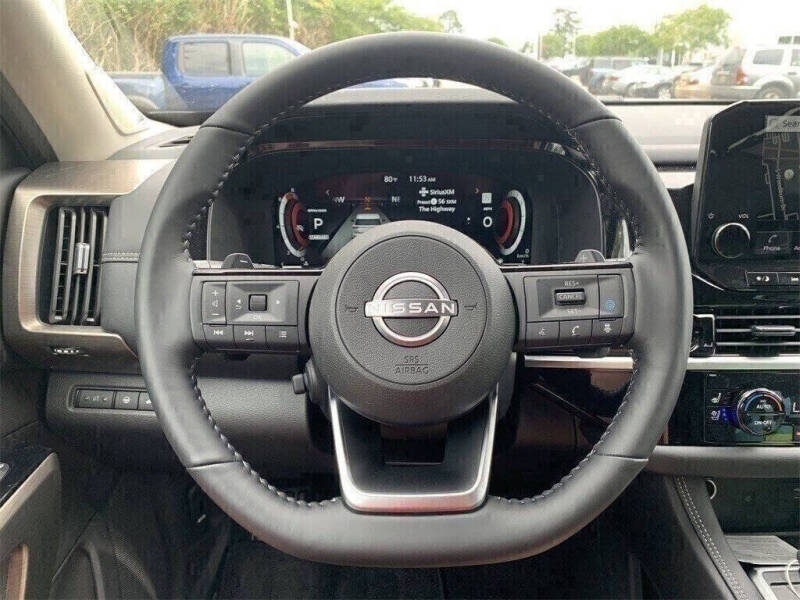 2025 Nissan Pathfinder Platinum