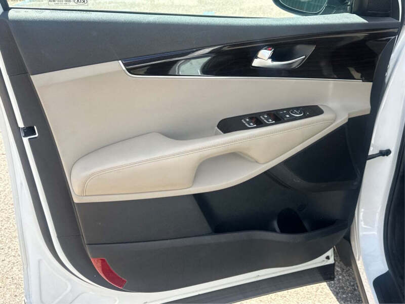 2020 Kia Sorento S V6