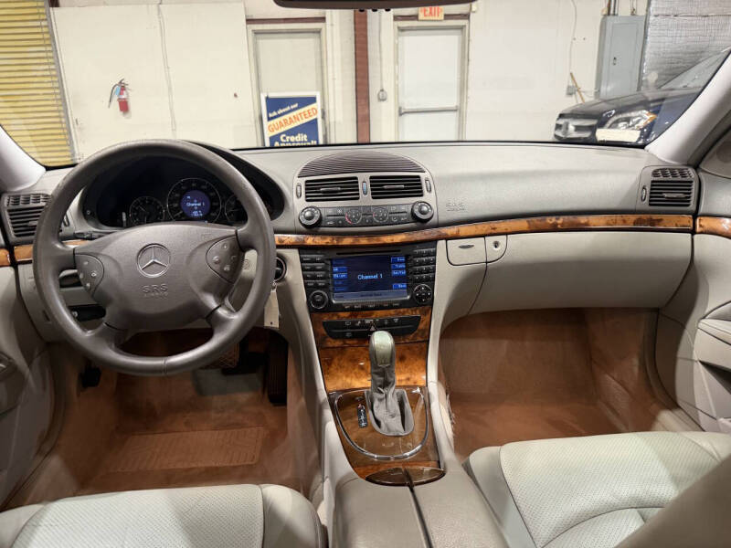 2004 Mercedes-Benz E-Class E 320