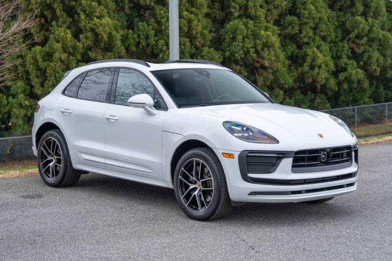 2025 Porsche Macan