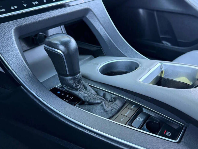 2021 Toyota Avalon XLE