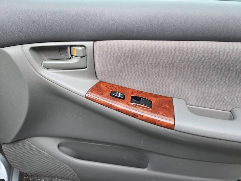 2007 Toyota Corolla LE