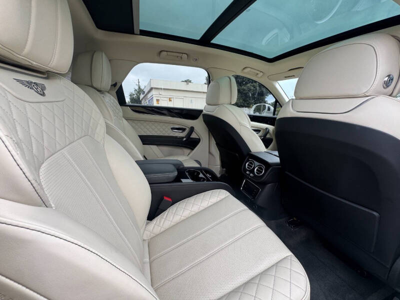 2018 Bentley Bentayga W12 Signature Edition