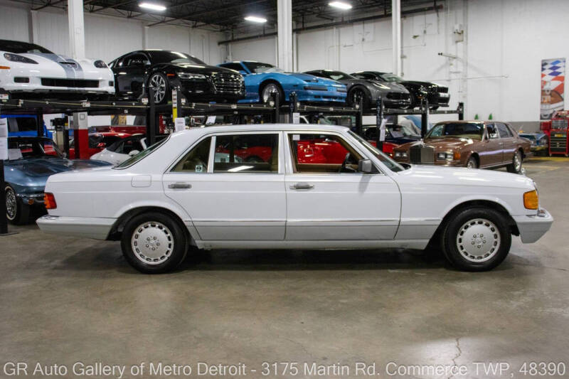 1991 Mercedes-Benz 560-Class 560 SEL
