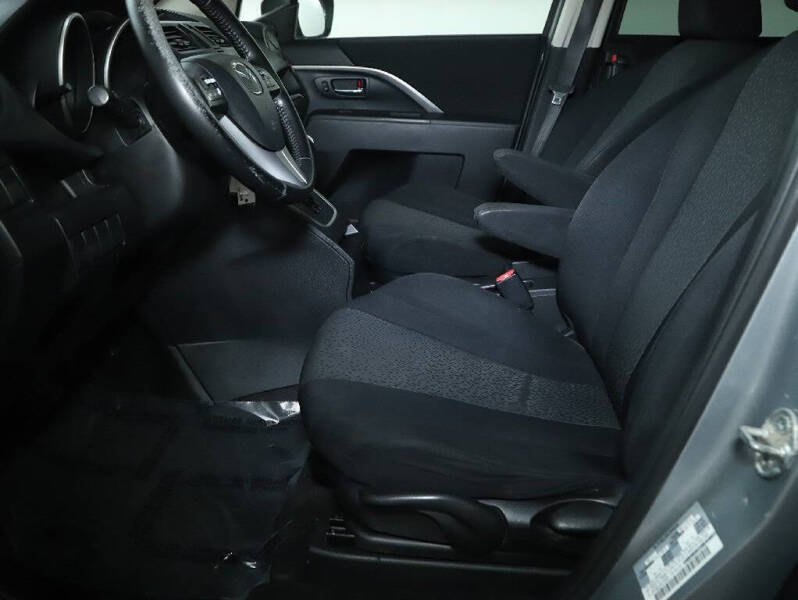 2012 Mazda MAZDA5 Touring