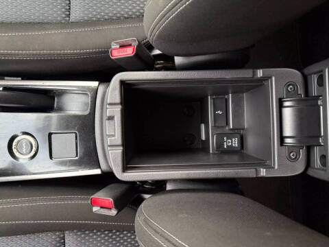 2017 Mitsubishi Outlander ES