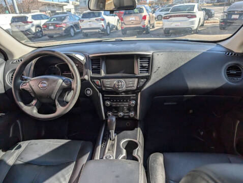 2017 Nissan Pathfinder S