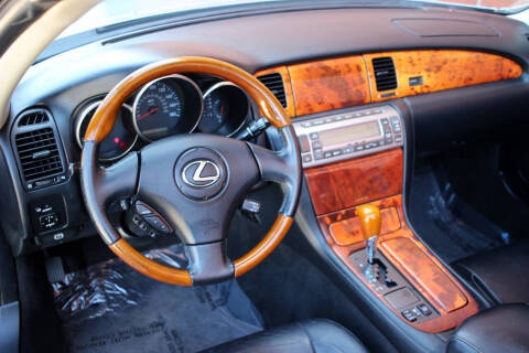 2005 Lexus SC 430