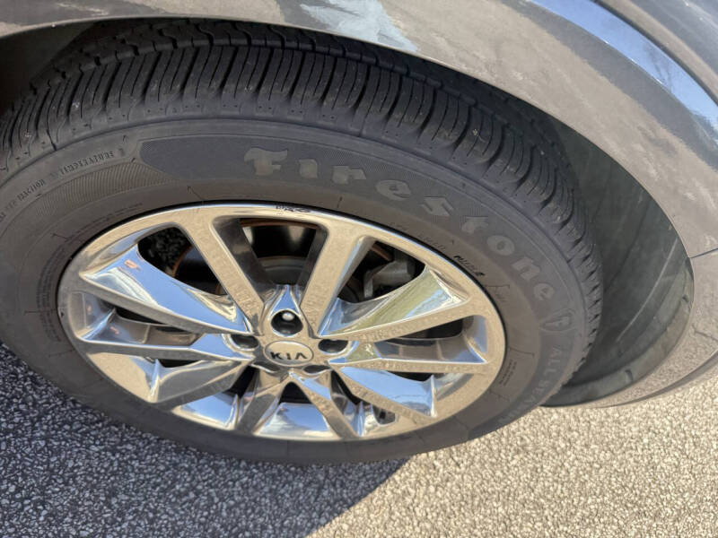 2017 Kia Sorento SX Limited V6