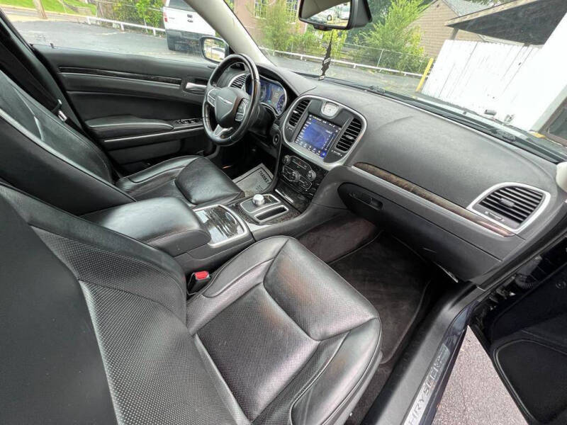 2018 Chrysler 300 Limited