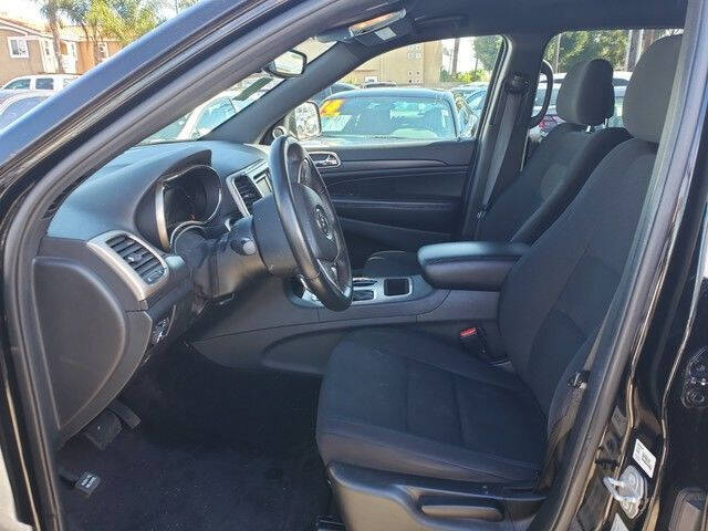 2017 Jeep Grand Cherokee Laredo