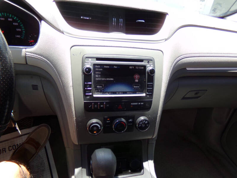 2017 Chevrolet Traverse LS