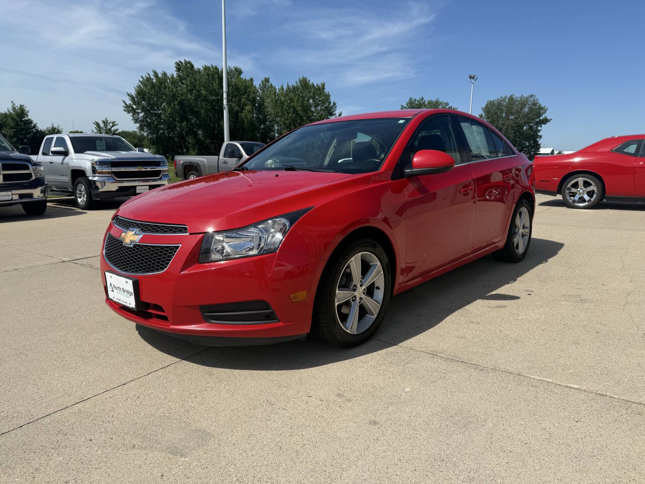 2014 Chevrolet Cruze photo 2