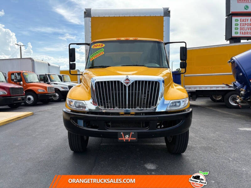 2019 International DuraStar 4300