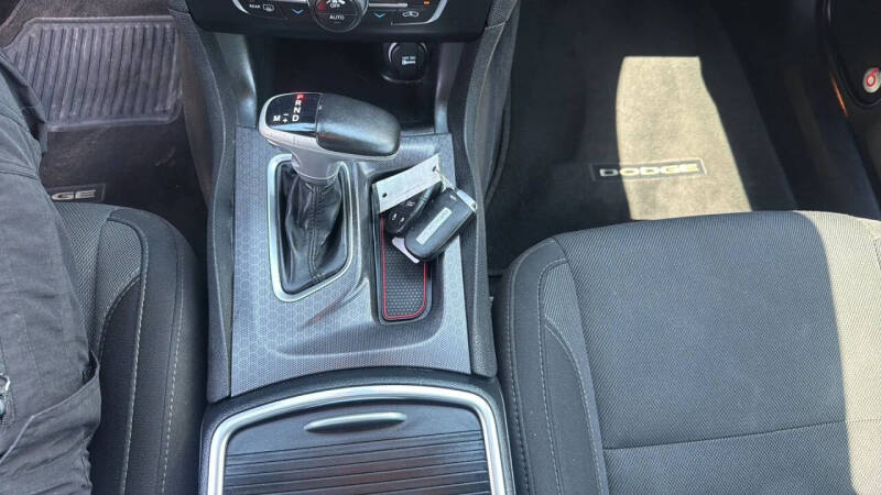 2017 Dodge Charger SXT