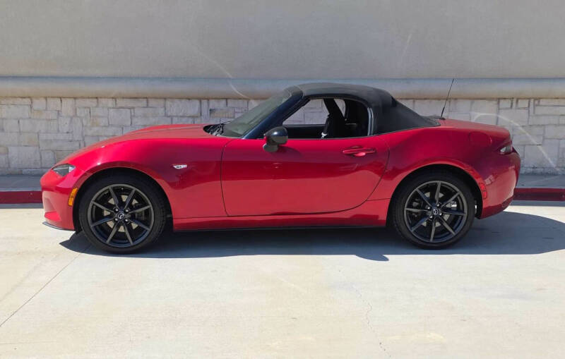 2017 Mazda MX-5 Miata Sport