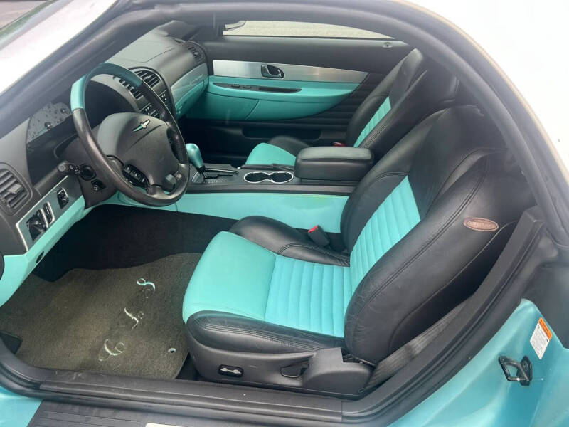 2002 Ford Thunderbird Deluxe