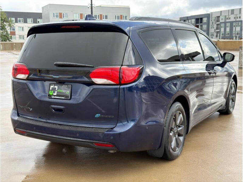 2020 Chrysler Pacifica Hybrid Limited