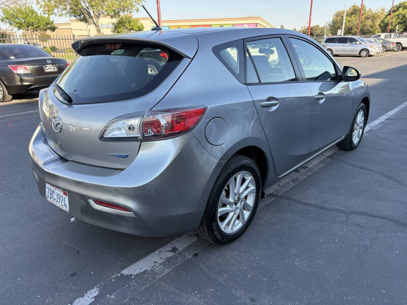 2013 Mazda MAZDA3 i Touring