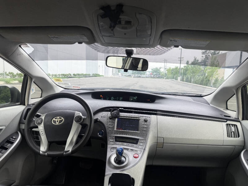 2012 Toyota Prius Two