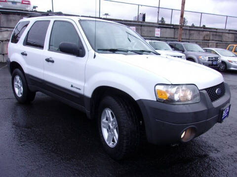 2007 Ford Escape Hybrid for sale at Delta Auto Sales in Milwaukie OR