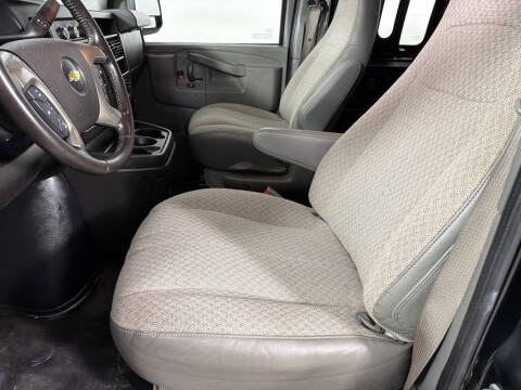 2018 Chevrolet Express 2500