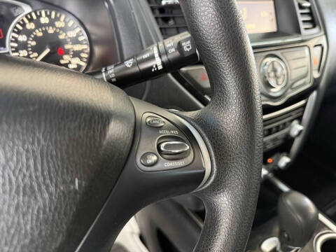 2020 Nissan Pathfinder S