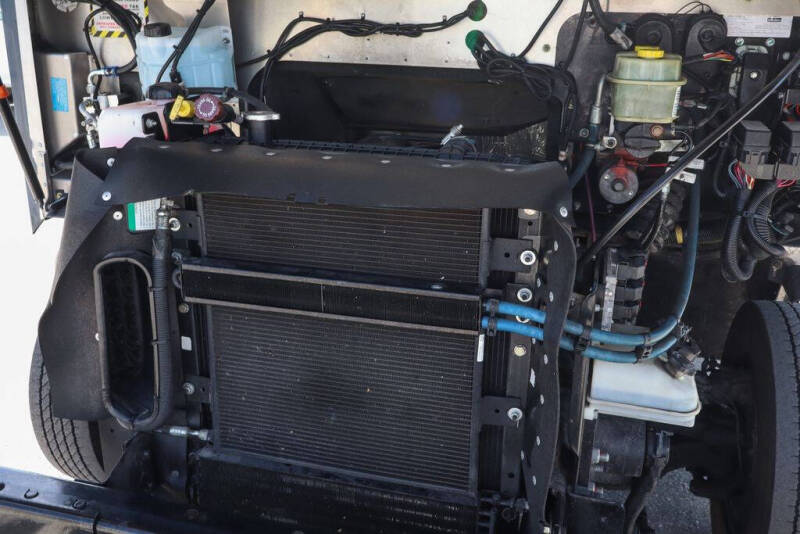 2020 Freightliner MT45 Chassis
