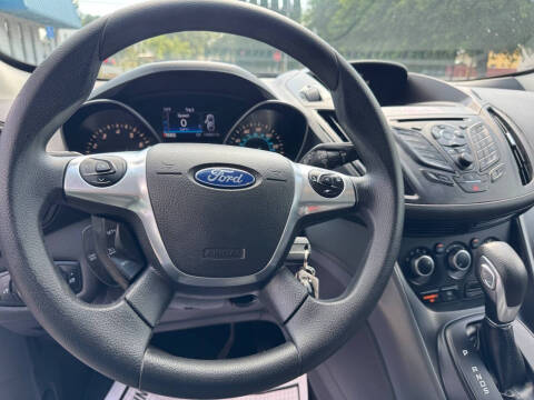 2016 Ford Escape S